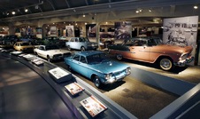 Henry Ford Museum Vás provede kompletní historií automobilismu.