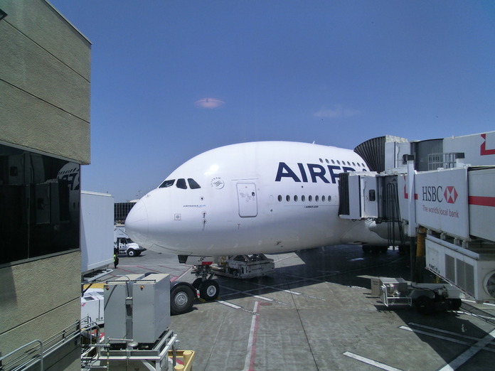 Airbus A- 380